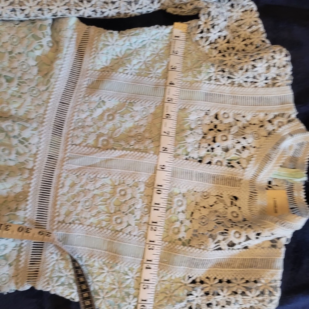I.MADELINE LACE TOP - Picture 7 of 7